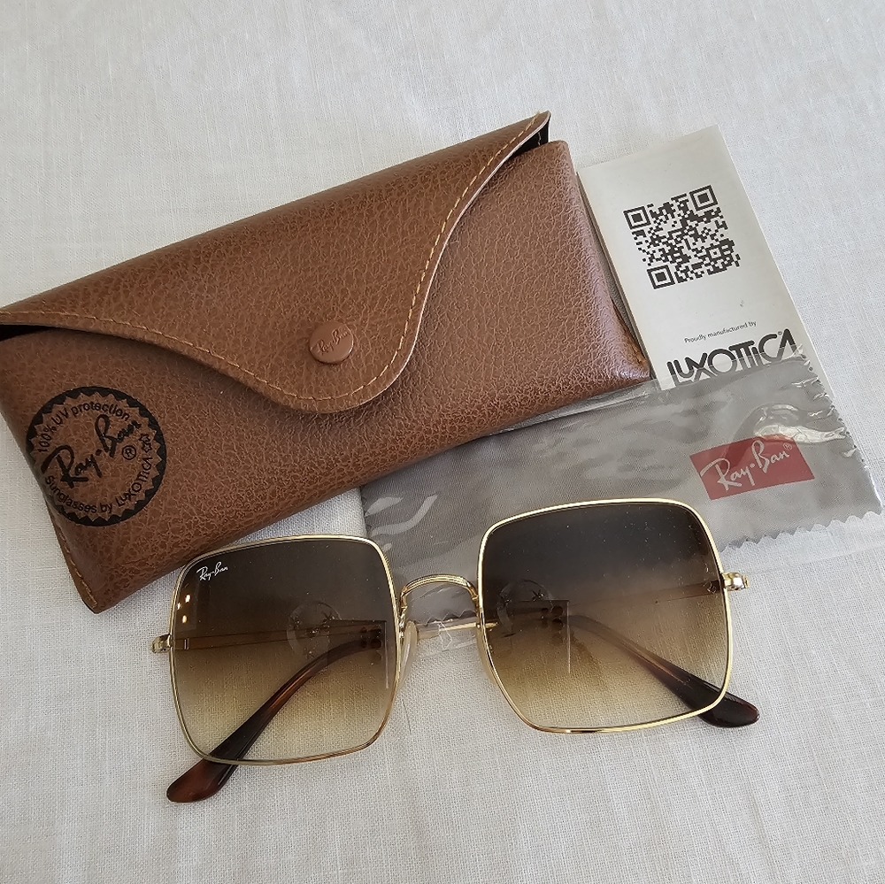 Ray-Ban 1971 square classic light brown lenses with polished gold frame